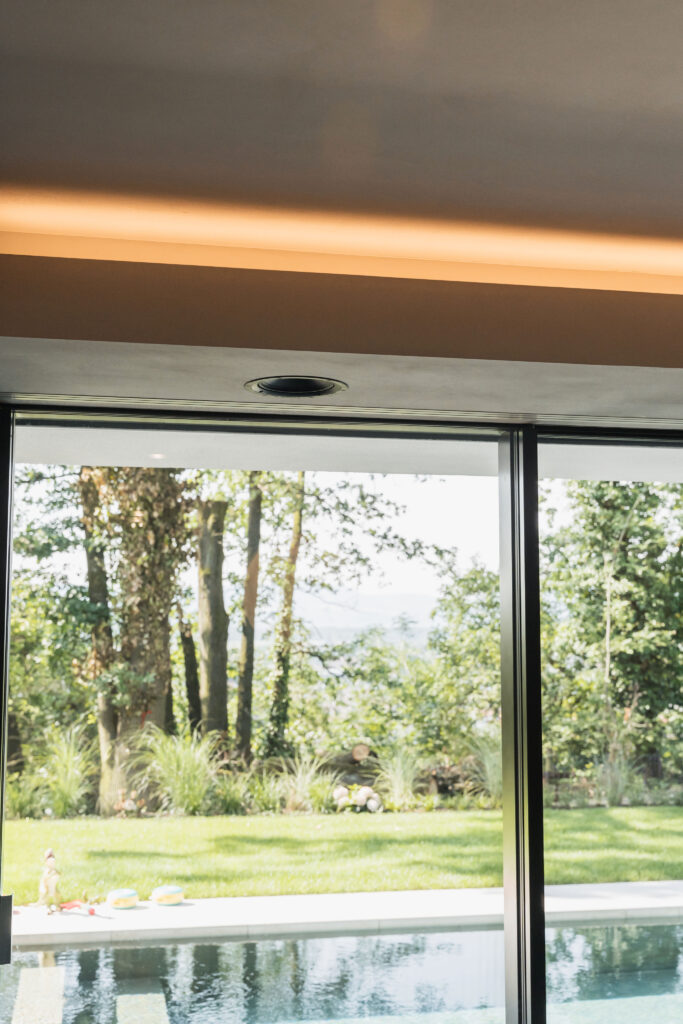 Install Speaker at home